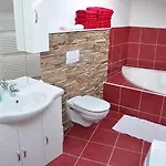 Farma Pensión 3*